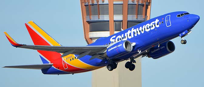 Southwest Boeing 737-7L9 N7816B, Phoenix Sky Harbor, January 19, 2016